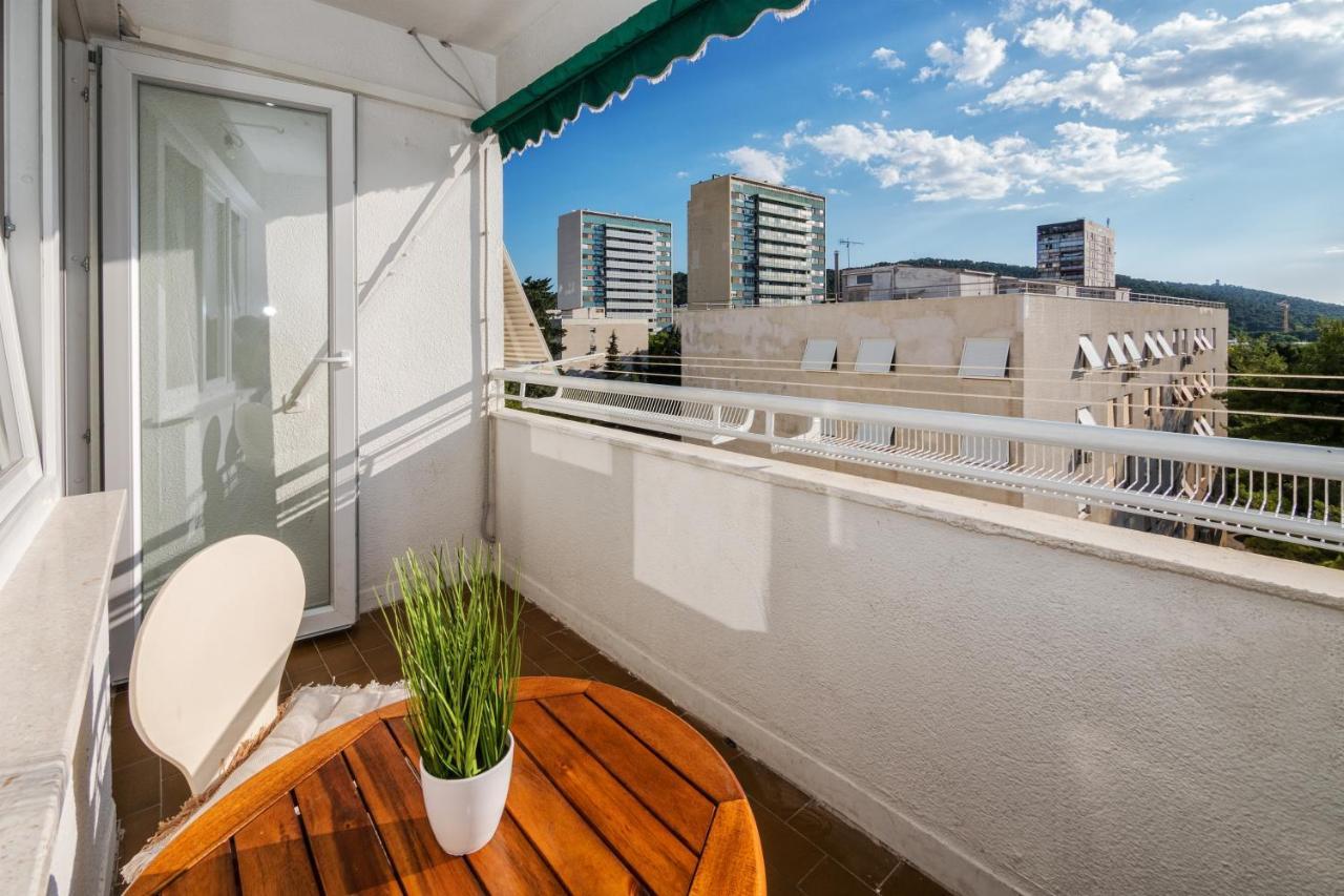 3-Bedroom Sea View Apartment - Balcony, Elevator - Spinut, Split Сплит Экстерьер фото
